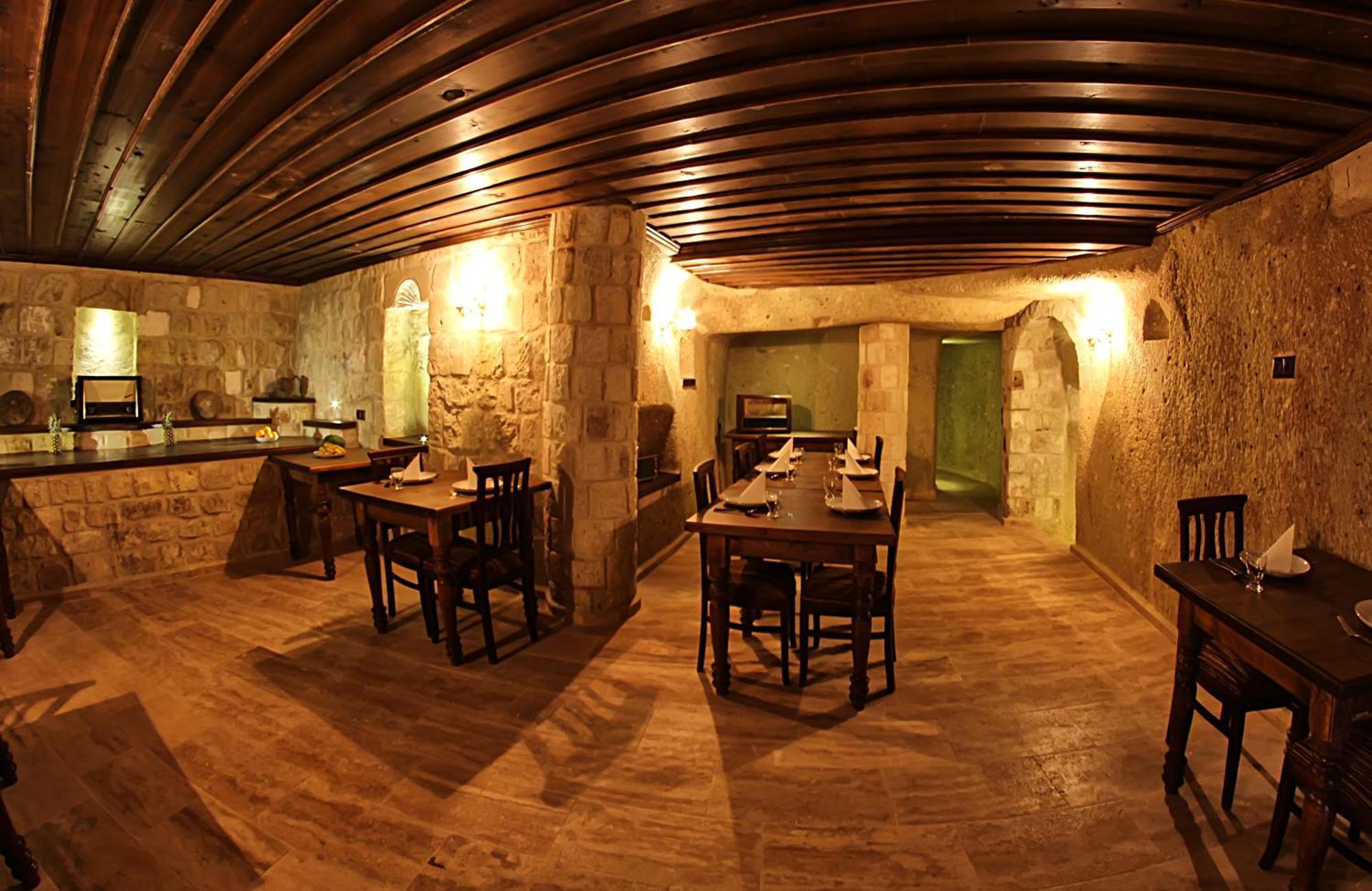 Kemerhan Cave Suites Ürgüp Bagian luar foto