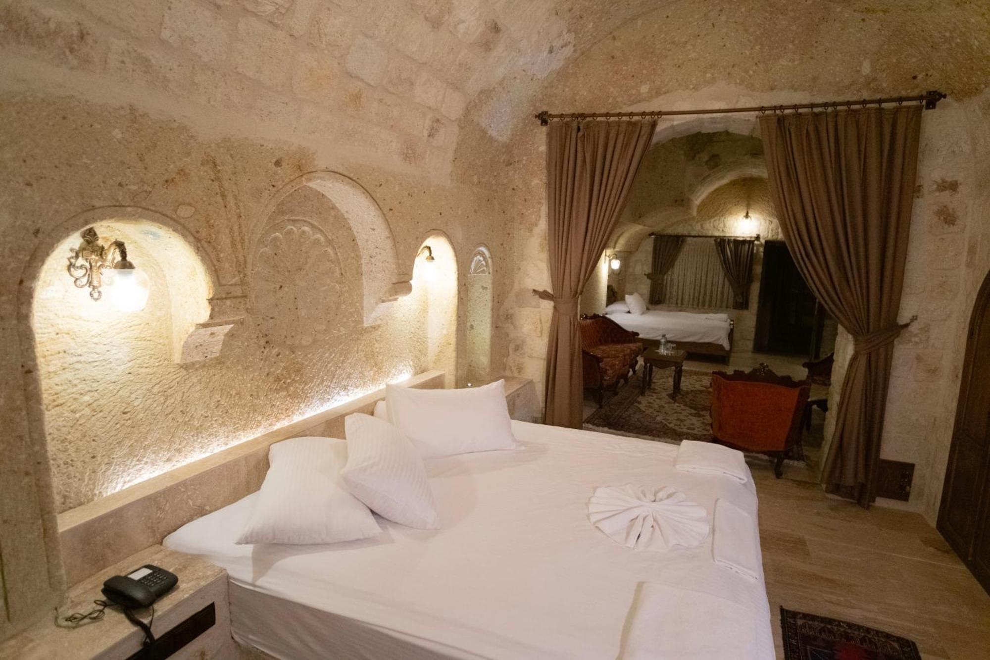 Kemerhan Cave Suites Ürgüp Bagian luar foto