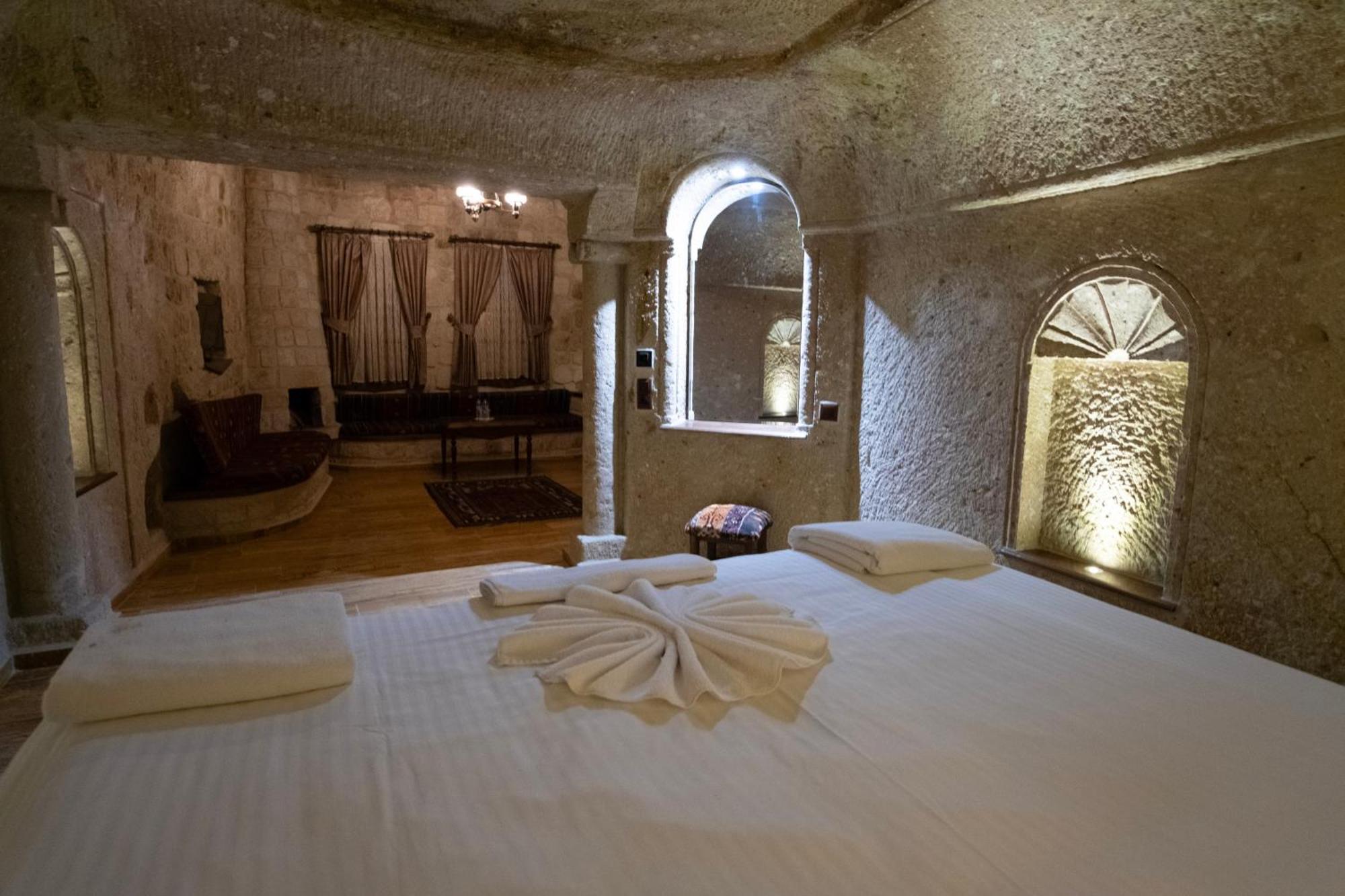 Kemerhan Cave Suites Ürgüp Bagian luar foto