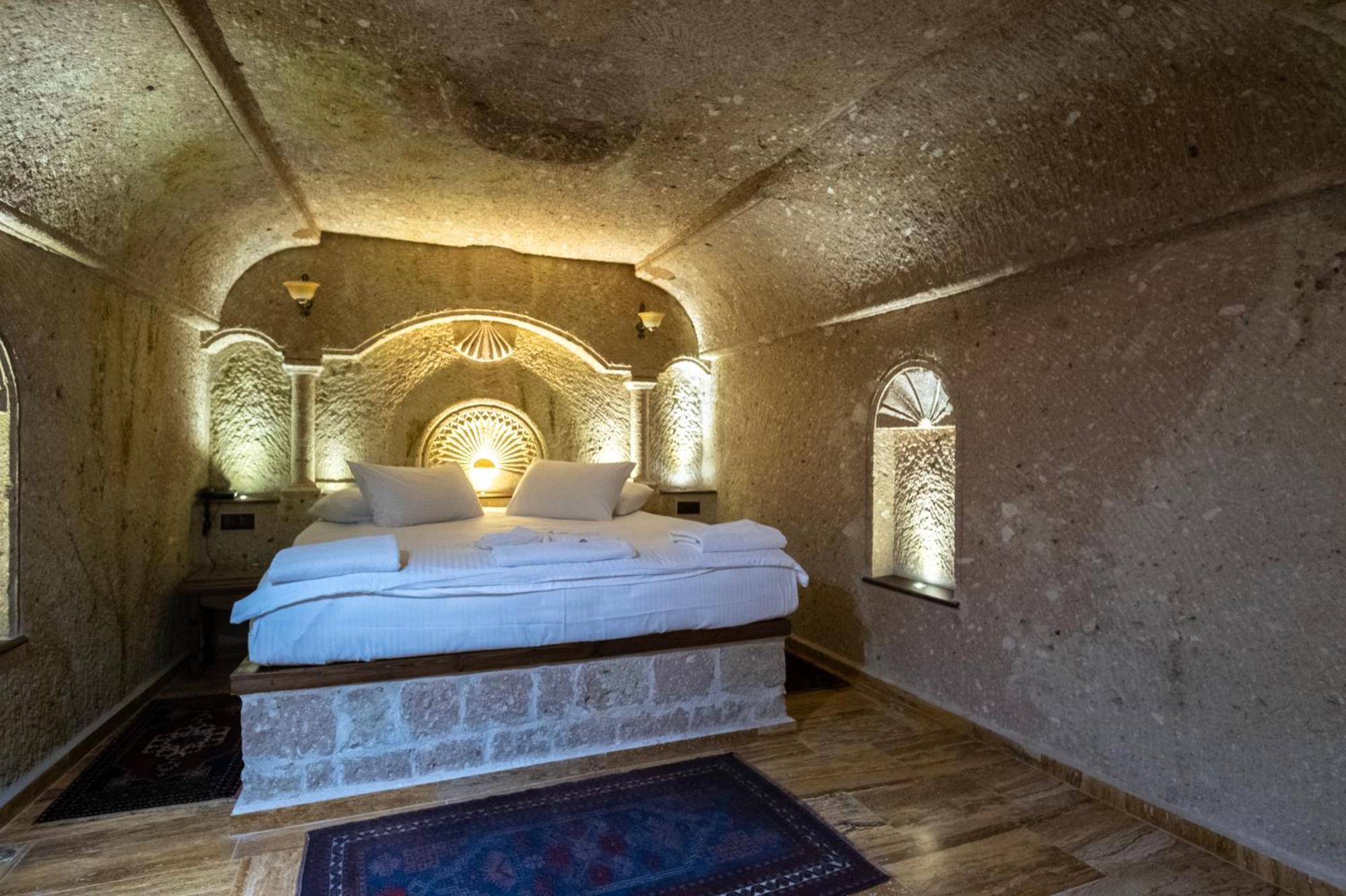 Kemerhan Cave Suites Ürgüp Bagian luar foto