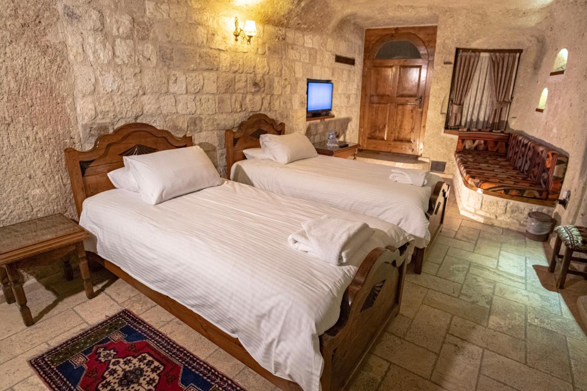Kemerhan Cave Suites Ürgüp Bagian luar foto