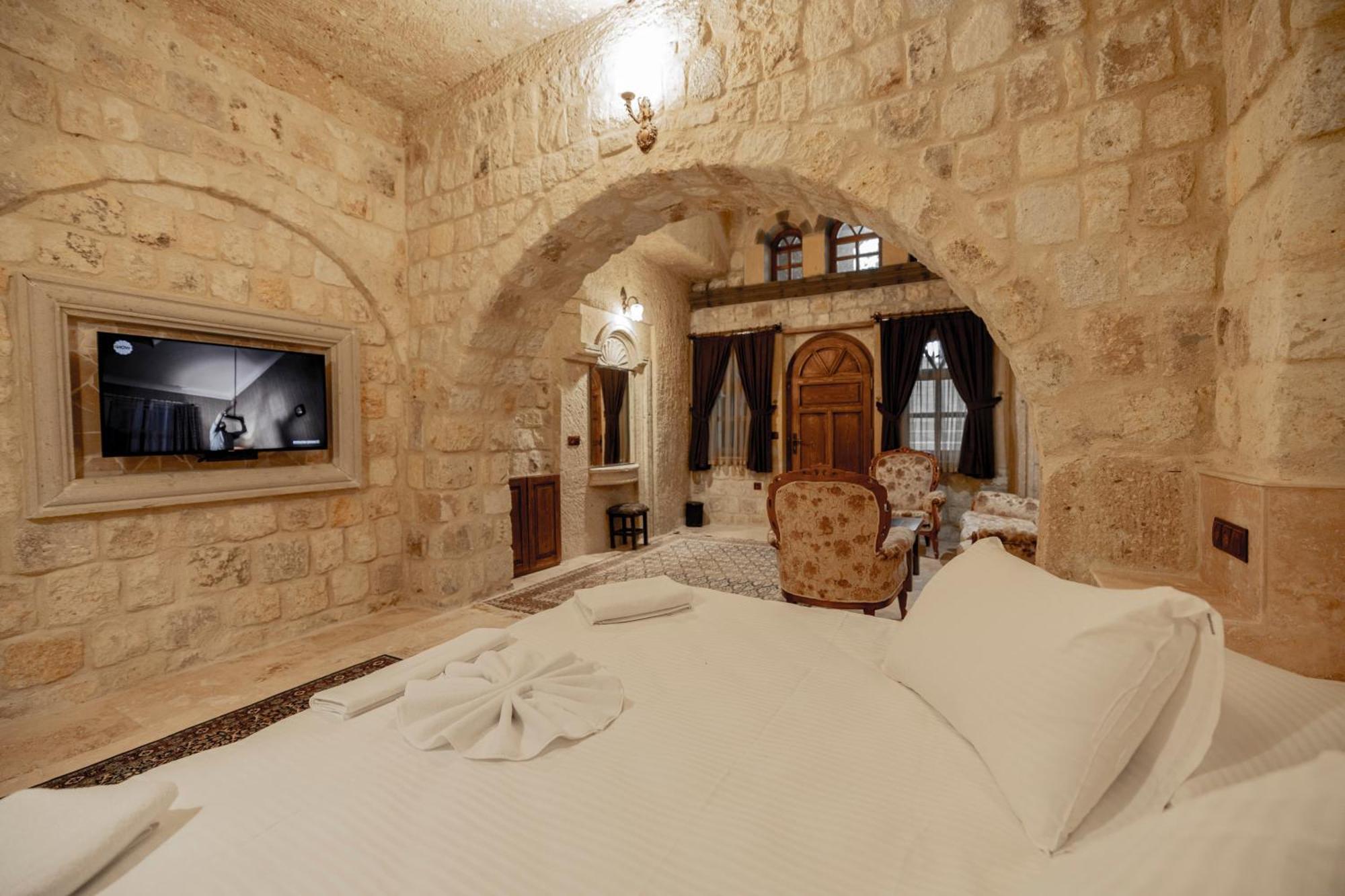 Kemerhan Cave Suites Ürgüp Bagian luar foto