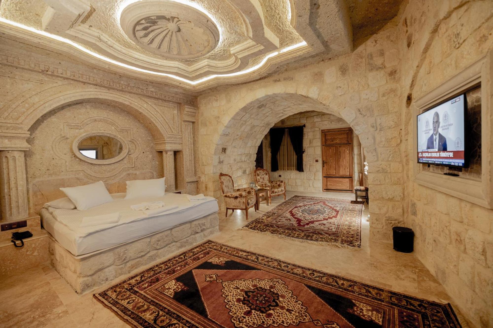 Kemerhan Cave Suites Ürgüp Bagian luar foto
