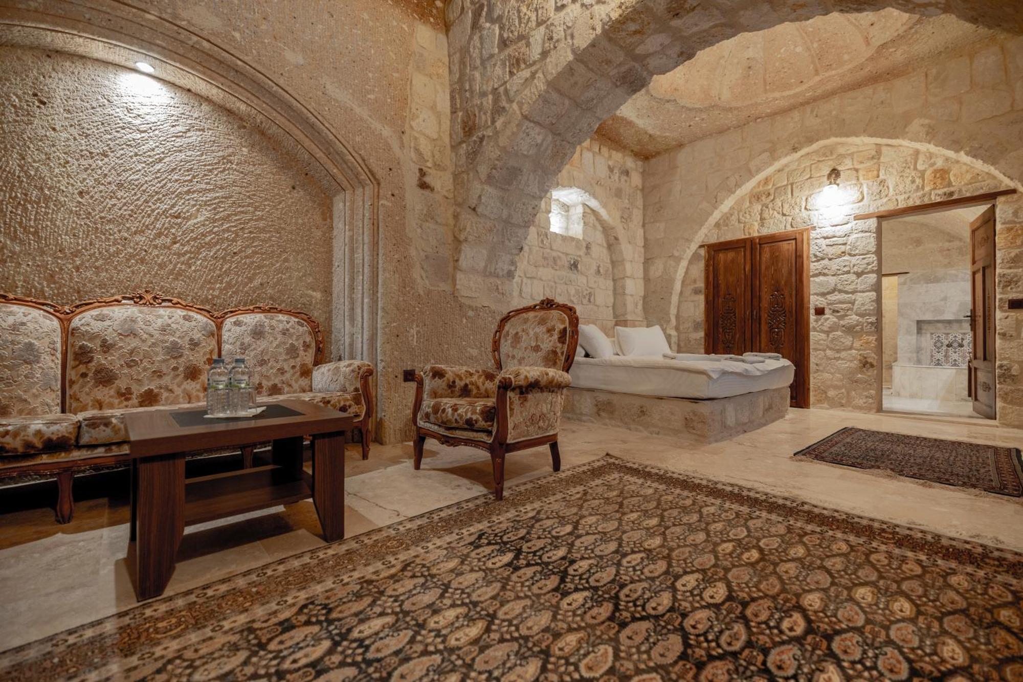Kemerhan Cave Suites Ürgüp Bagian luar foto