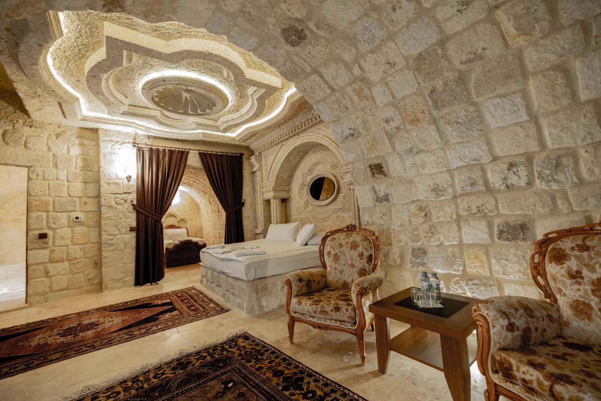 Kemerhan Cave Suites Ürgüp Bagian luar foto