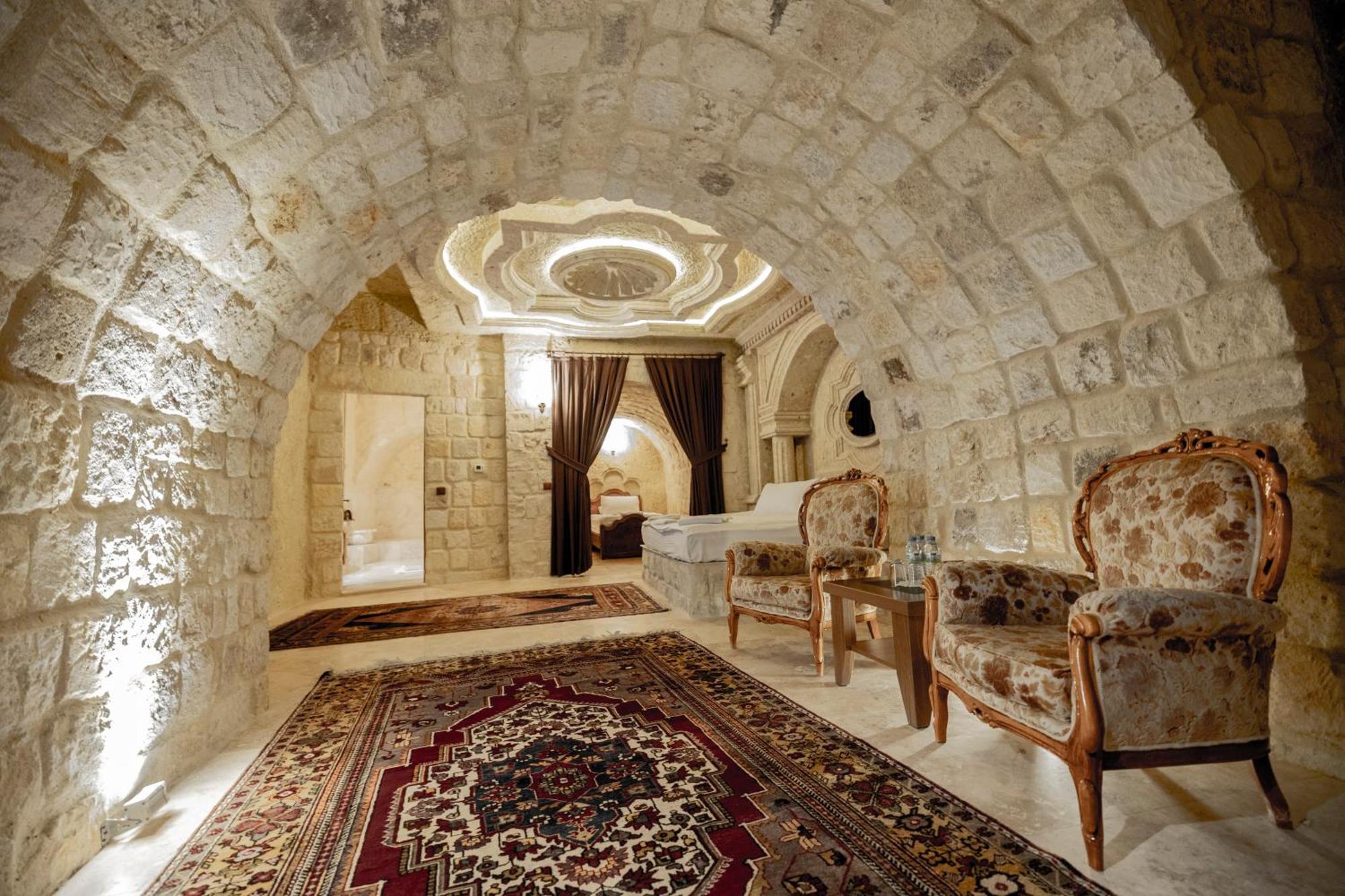 Kemerhan Cave Suites Ürgüp Bagian luar foto